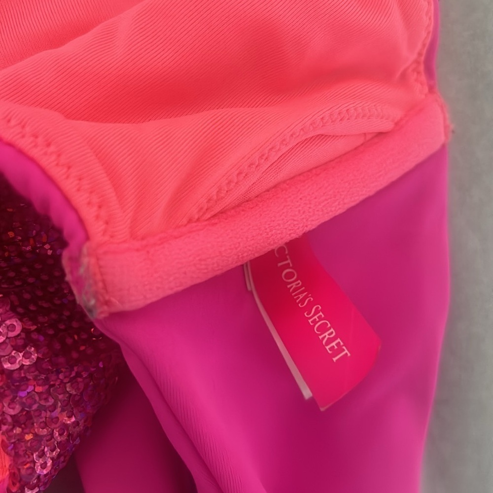 Victorias Secret Bathing suit top - Picture 3 of 3